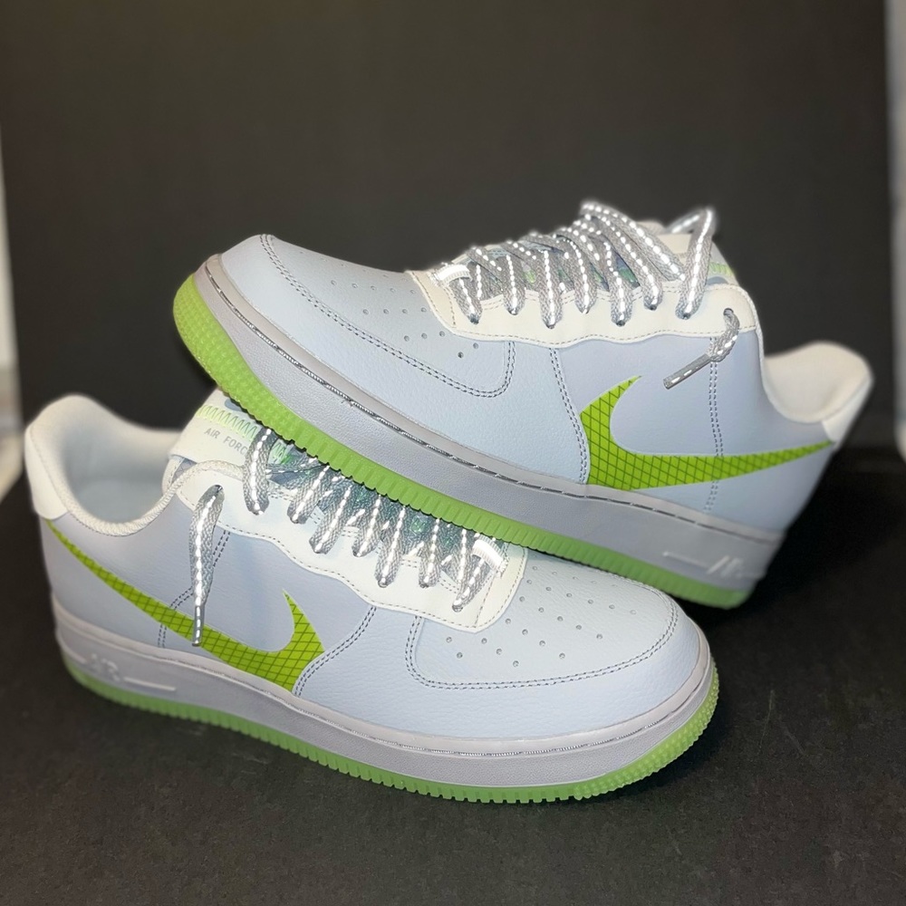 **SOLD**Nike Air Force 1 'Ghost Green' VOLT SWOOSH Wolf Grey Sneaker, Size 8.5M